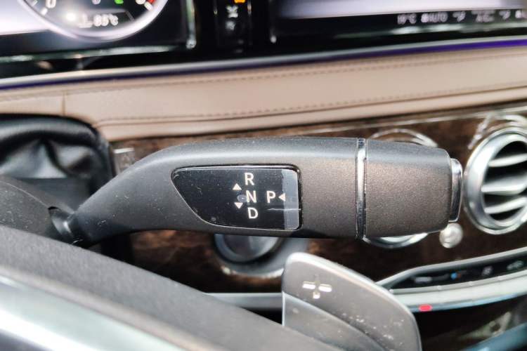 Used Mercedes-Benz S-Class 2014 S 320 L Business Model Gear Lever