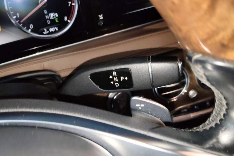 Used Mercedes-Benz S-Class 2014 S 400 L Luxury Model Gear Lever