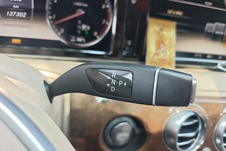Used Mercedes-Benz S-Class 2014 S 400 L Prestige Edition Gear Lever