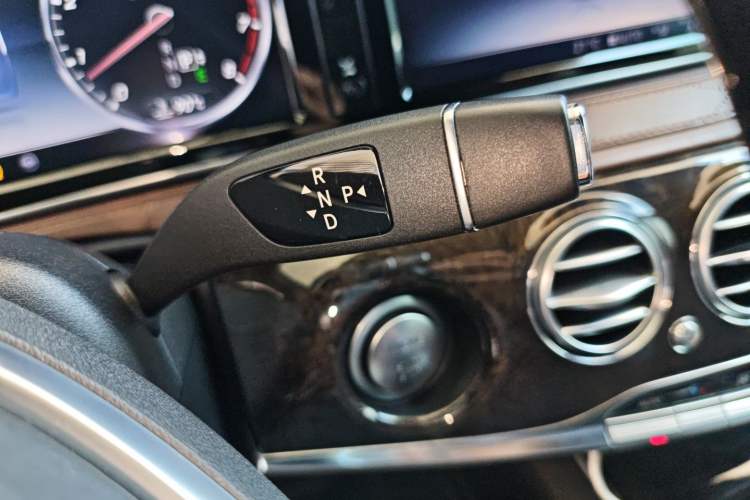 Used Mercedes-Benz S-Class 2014 S 600 L Gear Lever