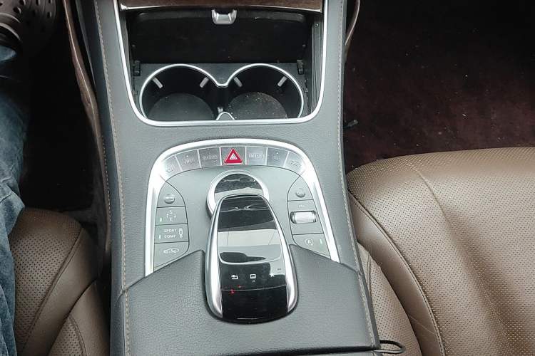 Used Mercedes-Benz S-Class 2014 S 320 L Business Model Gear Lever