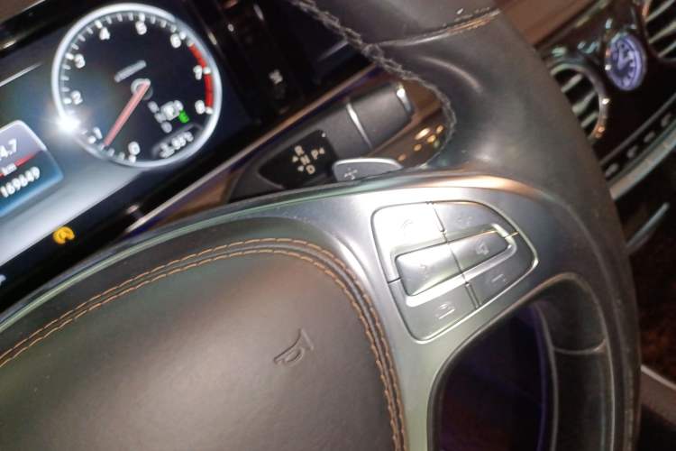 Used Mercedes-Benz S-Class 2014 S 320 L Business Model Gear Lever