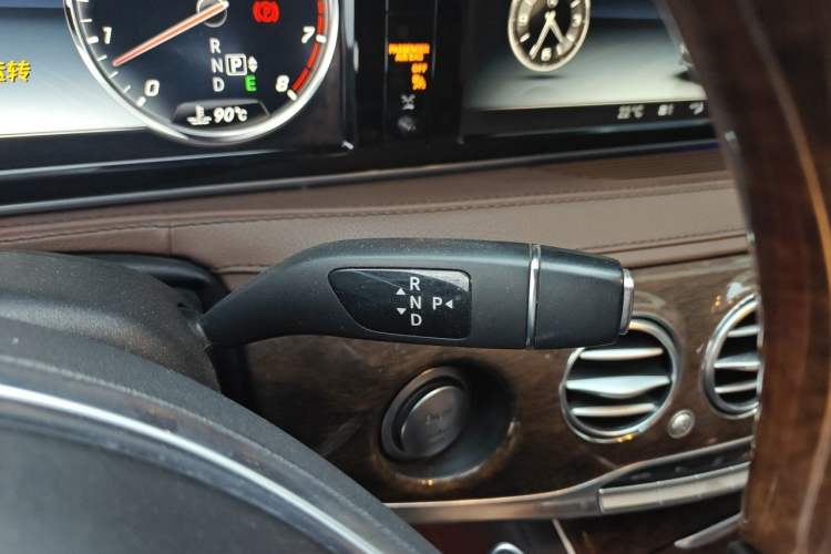 Used Mercedes-Benz S-Class 2014 S 320 L Business Model Gear Lever