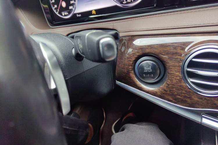 Used Mercedes-Benz S-Class 2014 S 320 L Business Model Gear Lever