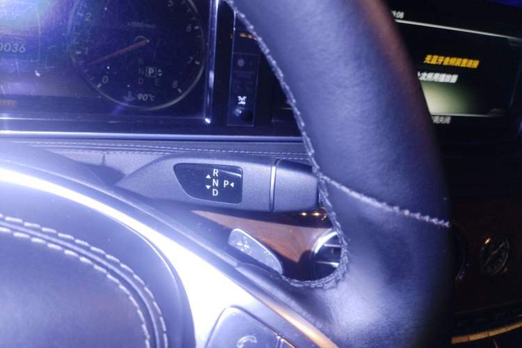 Used Mercedes-Benz S-Class 2014 S 400 L Prestige Edition Gear Lever