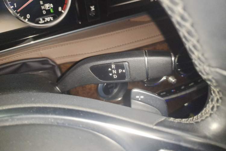Used Mercedes-Benz S-Class 2014 S 400 L Prestige Edition Gear Lever