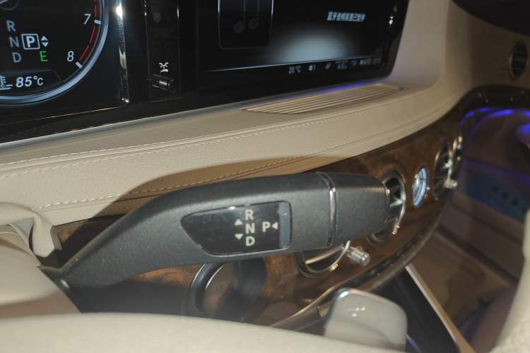Used Mercedes-Benz S-Class 2014 S 400 L Luxury Model Gear Lever