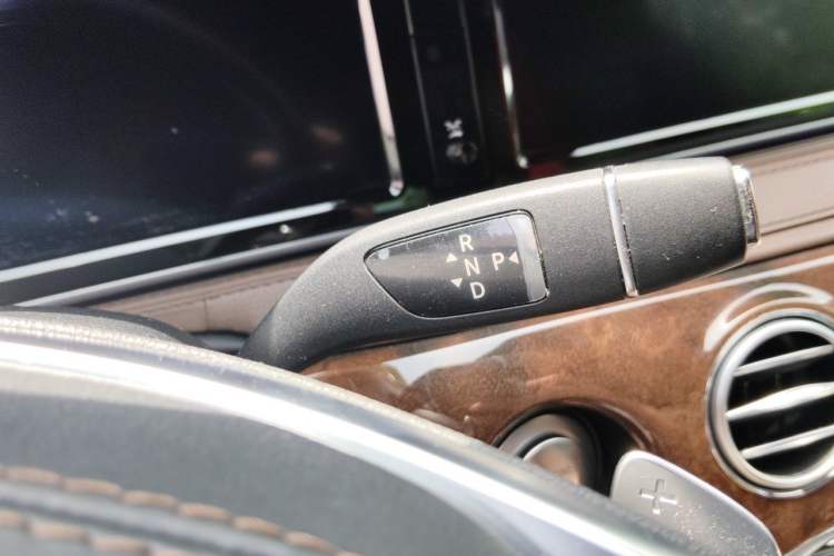 Used Mercedes-Benz S-Class 2014 S 400 L HYBRID Gear Lever