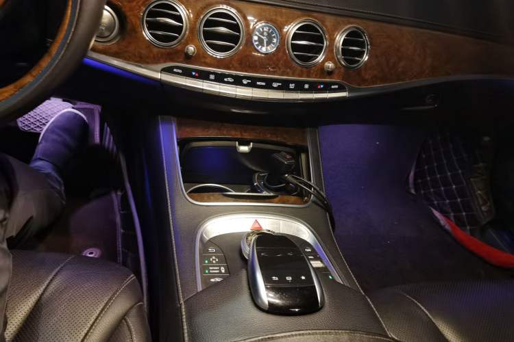 Used Mercedes-Benz S-Class 2014 S 320 L Luxury Model Gear Lever