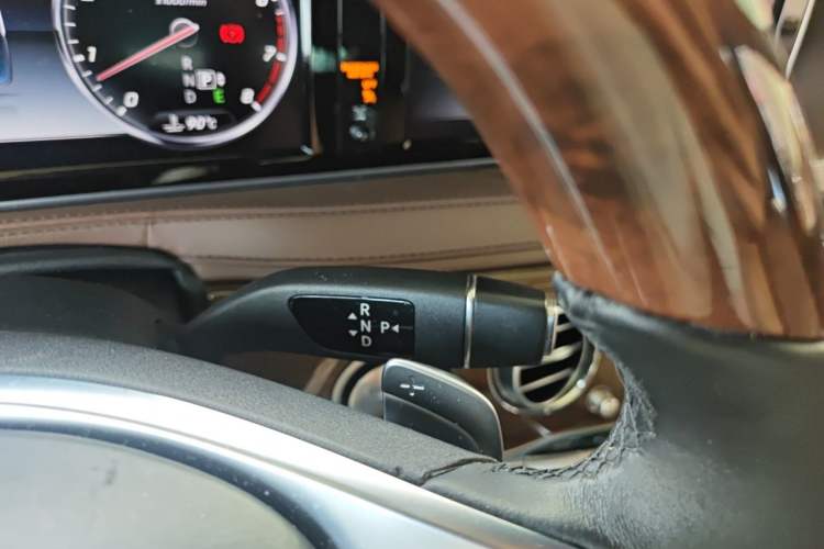 Used Mercedes-Benz S-Class 2014 S 320 L Luxury Model Gear Lever