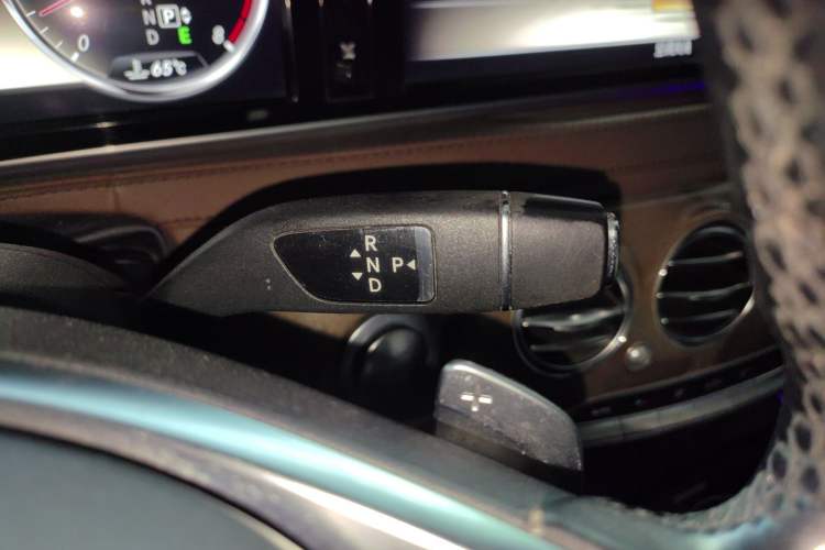 Used Mercedes-Benz S-Class 2014 S 400 L Prestige Edition Gear Lever