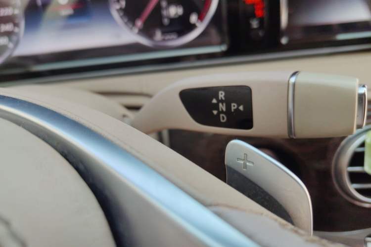 Used Mercedes-Benz S-Class 2014 S 320 L Business Model Gear Lever