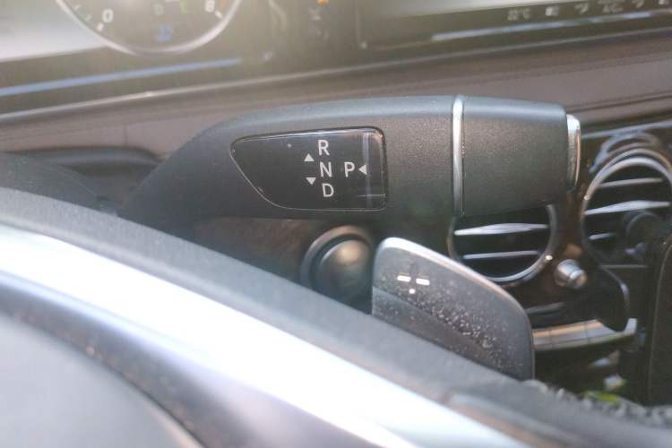 Used Mercedes-Benz S-Class 2014 S 320 L Luxury Model Gear Lever