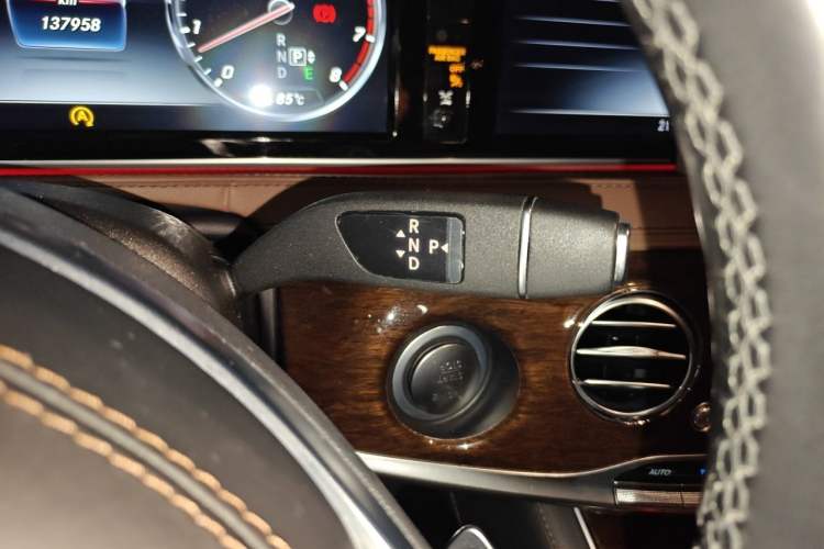 Used Mercedes-Benz S-Class 2014 S 320 L Business Model Gear Lever