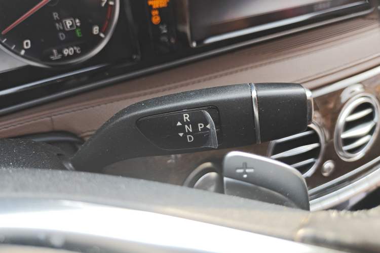 Used Mercedes-Benz S-Class 2014 S 320 L Business Model Gear Lever
