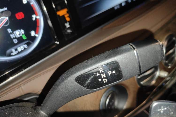 Used Mercedes-Benz S-Class 2014 S 320 L Luxury Model Gear Lever