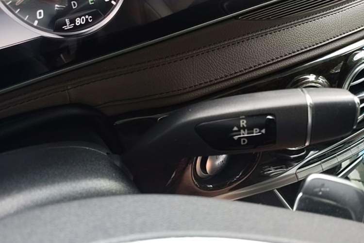 Used Mercedes-Benz S-Class 2014 S 320 L Business Model Gear Lever