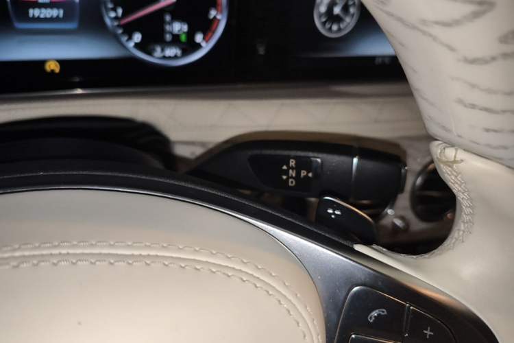 Used Mercedes-Benz S-Class 2014 S 400 L Luxury Model Gear Lever