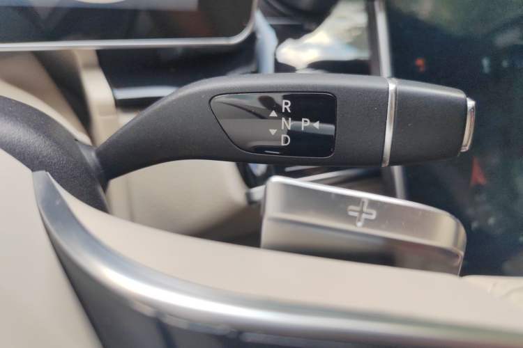 Used Mercedes-Benz S-Class 2014 S 400 L Prestige Edition Gear Lever