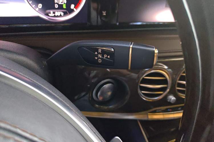 Used Mercedes-Benz S-Class 2014 S 320 L Business Model Gear Lever