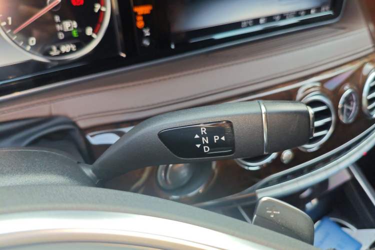 Used Mercedes-Benz S-Class 2014 S 320 L Luxury Model Gear Lever