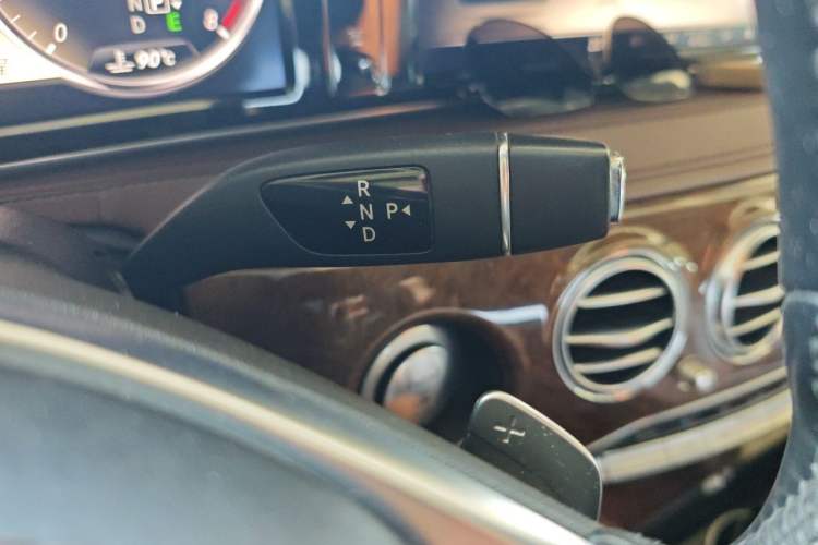 Used Mercedes-Benz S-Class 2014 S 400 L Prestige Edition Gear Lever