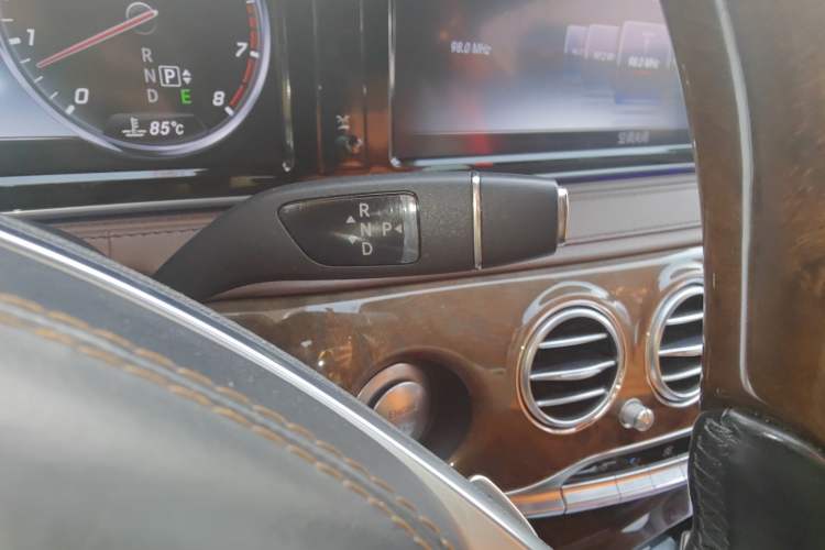 Used Mercedes-Benz S-Class 2014 S 500 L 4MATIC Gear Lever