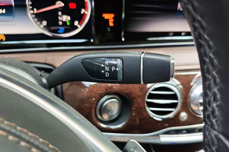 Used Mercedes-Benz S-Class 2014 S 320 L Business Model Gear Lever
