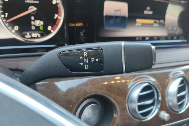 Used Mercedes-Benz S-Class 2014 S 500 L Gear Lever