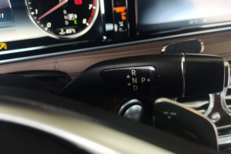Used Mercedes-Benz S-Class 2014 S 320 L Business Model Gear Lever