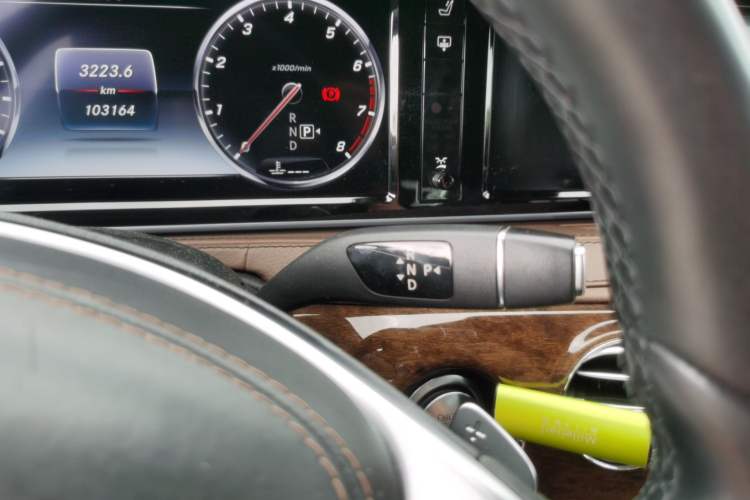 Used Mercedes-Benz S-Class 2014 S 320 L Business Model Gear Lever