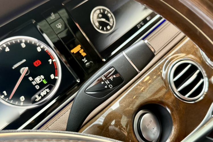 Used Mercedes-Benz S-Class 2014 Restyled S 500 L 4MATIC Gear Lever