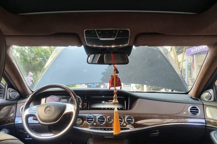 Used Mercedes-Benz S-Class 2014 S 320 L Business Model Headliner