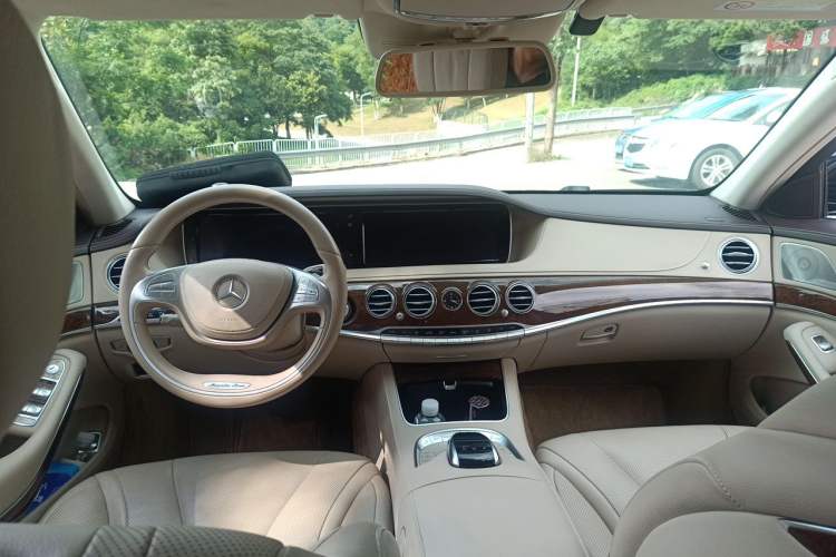 Used Mercedes-Benz S-Class 2014 S 320 L Luxury Model Headliner