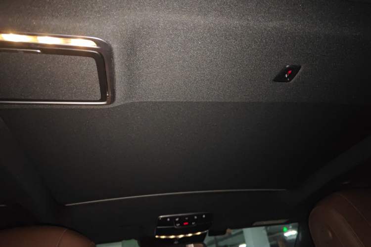 Used Mercedes-Benz S-Class 2014 S 320 L Business Model Headliner