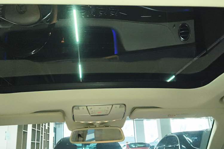 Used Mercedes-Benz S-Class 2014 S 320 L Business Model Headliner