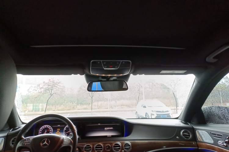 Used Mercedes-Benz S-Class 2014 S 320 L Luxury Model Headliner