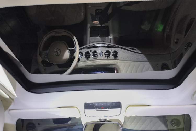 Used Mercedes-Benz S-Class 2014 S 400 L Luxury Model Headliner