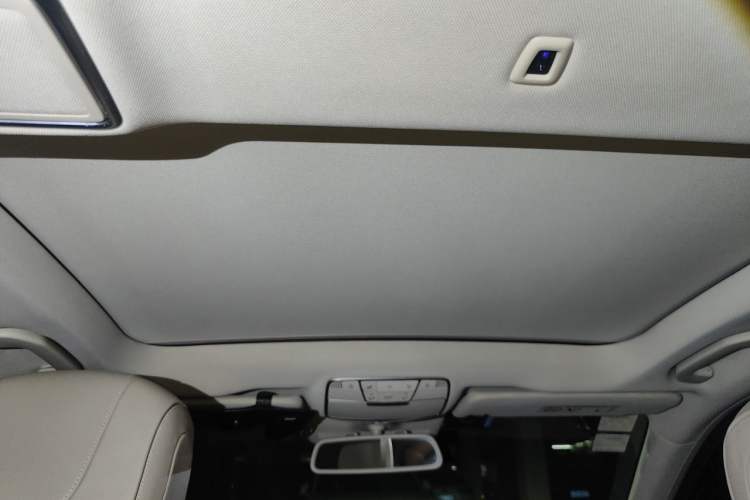 Used Mercedes-Benz S-Class 2014 S 320 L Business Model Headliner