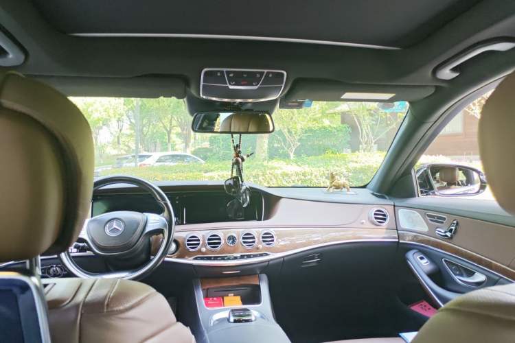 Used Mercedes-Benz S-Class 2014 S 320 L Luxury Model Headliner