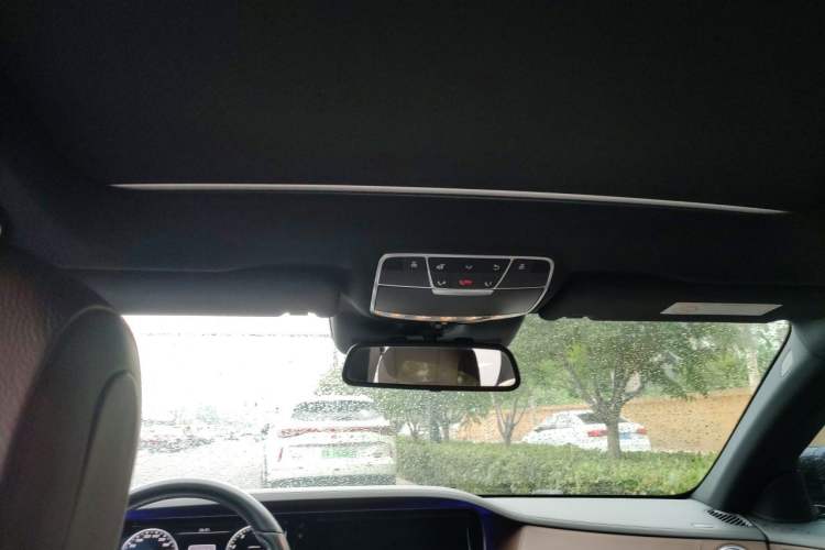 Used Mercedes-Benz S-Class 2014 S 320 L Business Model Headliner