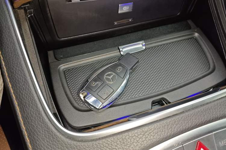 Used Mercedes-Benz S-Class 2014 S 320 L Business Model Interior 1