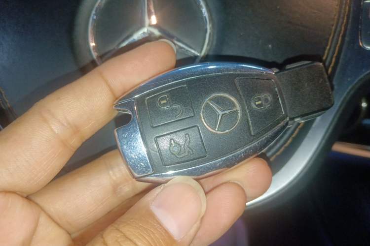 Used Mercedes-Benz S-Class 2014 S 320 L Luxury Model Interior 1