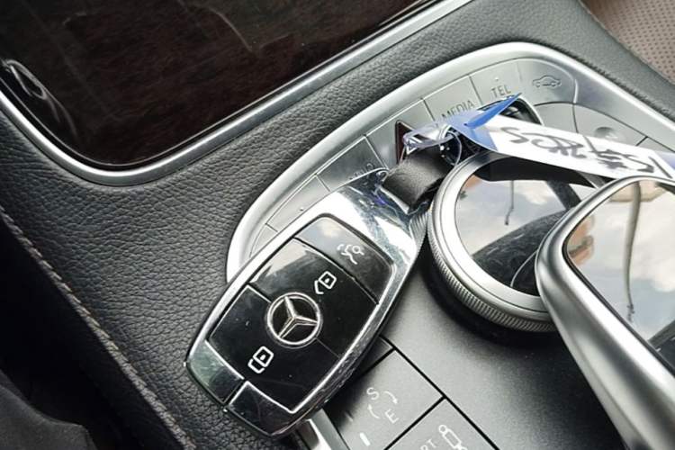 Used Mercedes-Benz S-Class 2014 S 320 L Business Model Interior 1