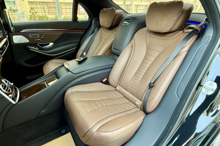 Used Mercedes-Benz S-Class 2014 Restyled S 500 L 4MATIC Interior 1
