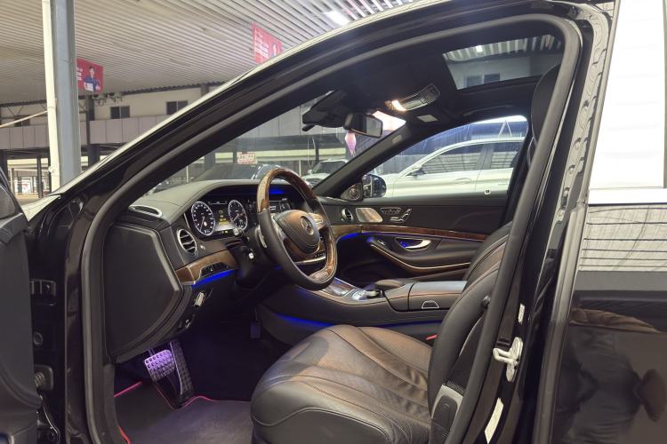 Used Mercedes-Benz S-Class 2014 S 400 L Luxury Model Interior 10