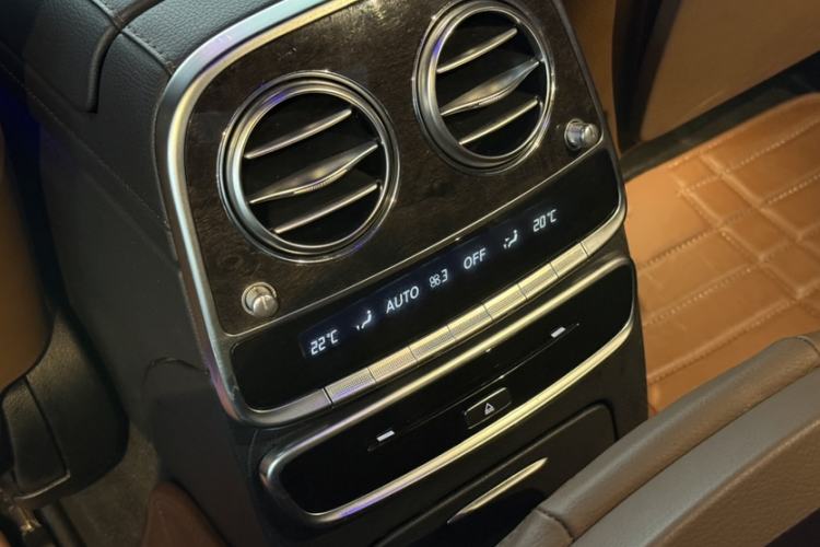 Used Mercedes-Benz S-Class 2014 S 320 L Luxury Model Interior 13