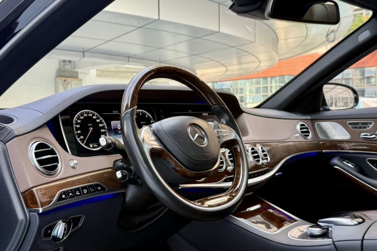 Used Mercedes-Benz S-Class 2014 Restyled S 500 L 4MATIC Interior 14