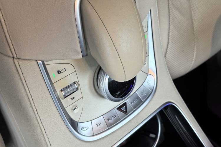 Used Mercedes-Benz S-Class 2014 S 400 L Prestige Edition Interior 2