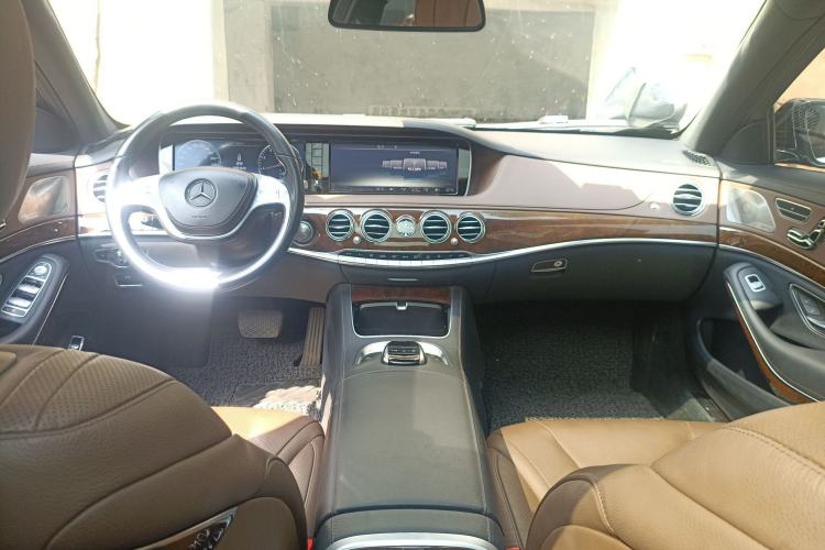 Used Mercedes-Benz S-Class 2014 S 320 L Luxury Model Interior 2